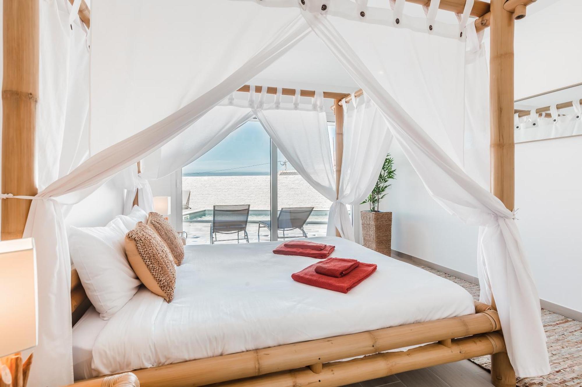 Beach Villa With Ocean View Лориньян Экстерьер фото