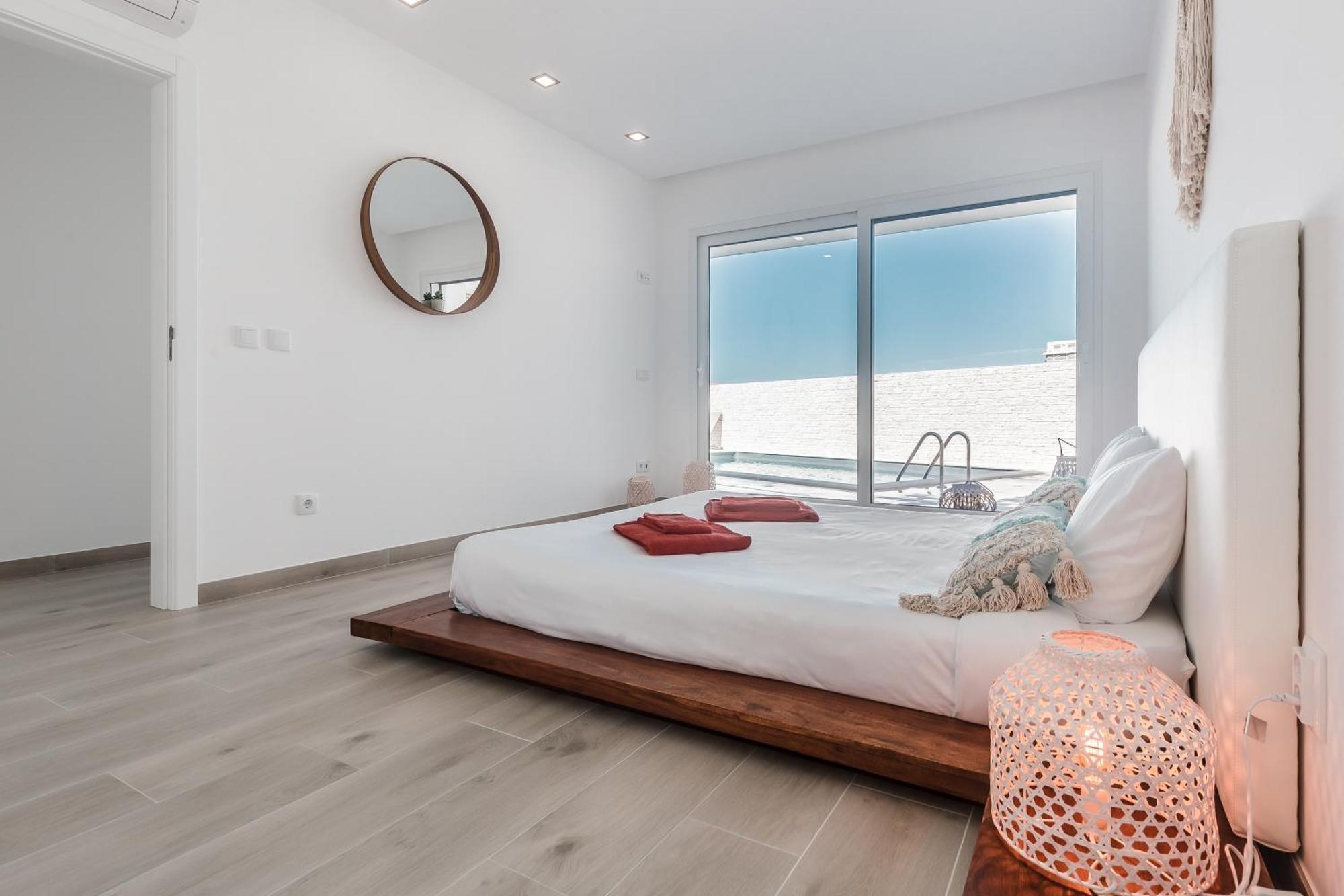 Beach Villa With Ocean View Лориньян Экстерьер фото
