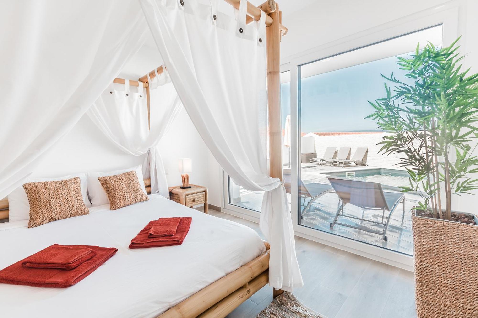 Beach Villa With Ocean View Лориньян Экстерьер фото