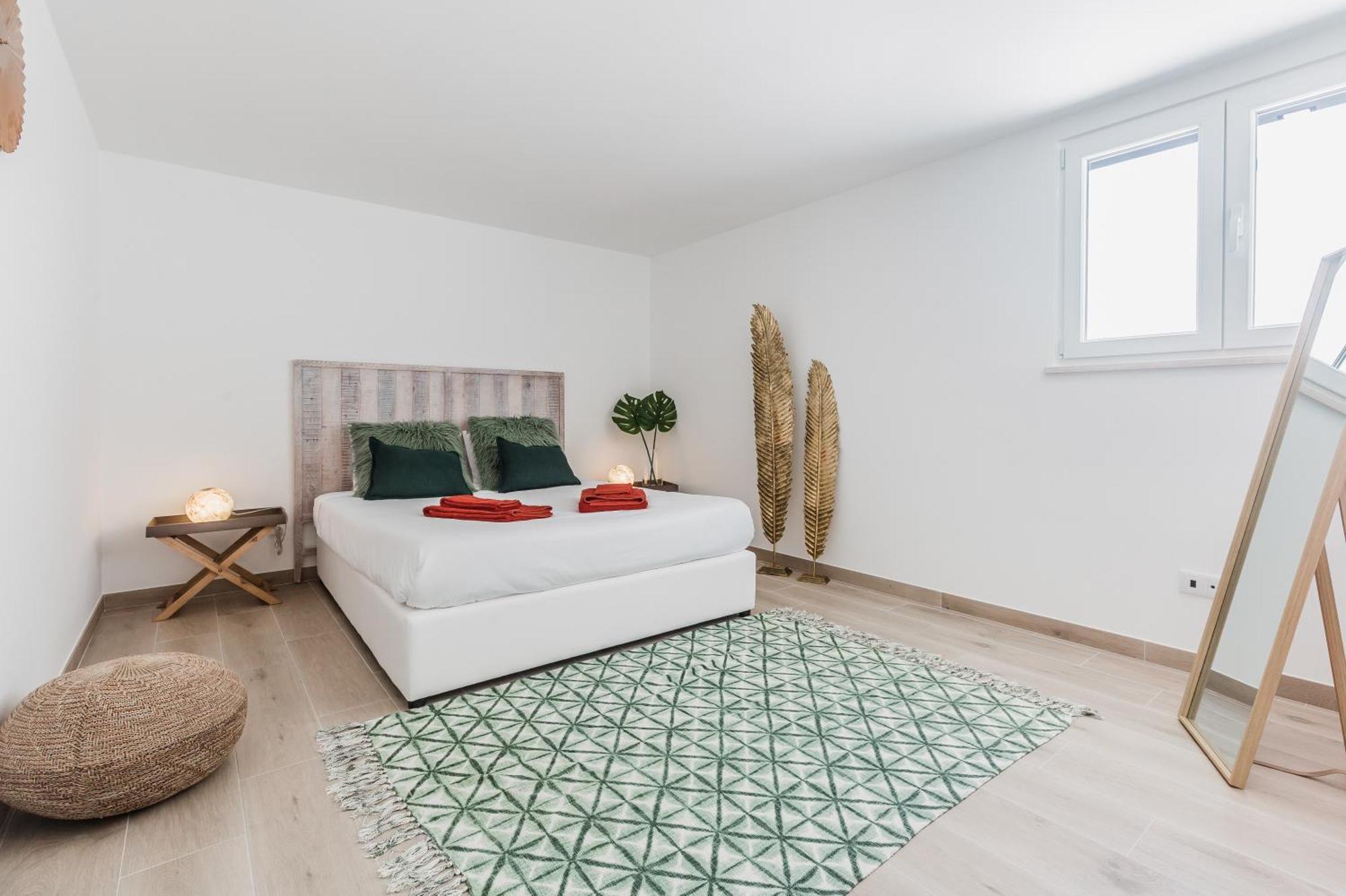 Beach Villa With Ocean View Лориньян Экстерьер фото